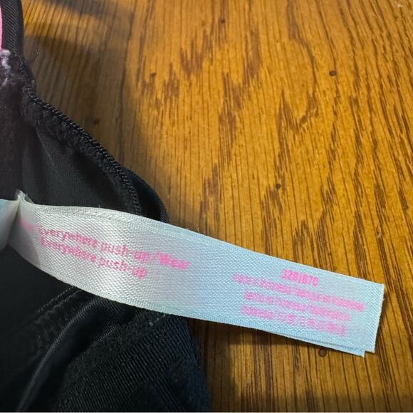 PINK Victoria’s Secret Black Wear Everywhere Push Up Bra Size 32B w/ Underwire - Picture 8 of 11
